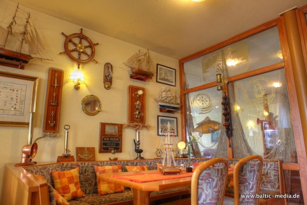 Hotel Nordwind Lohme Buitenkant foto