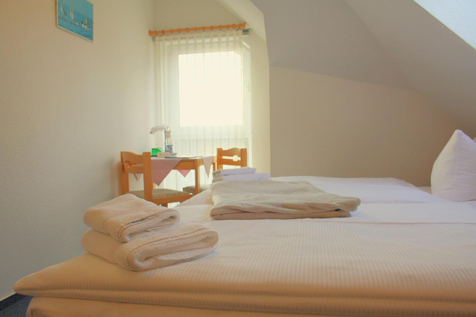 Hotel Nordwind Lohme Buitenkant foto